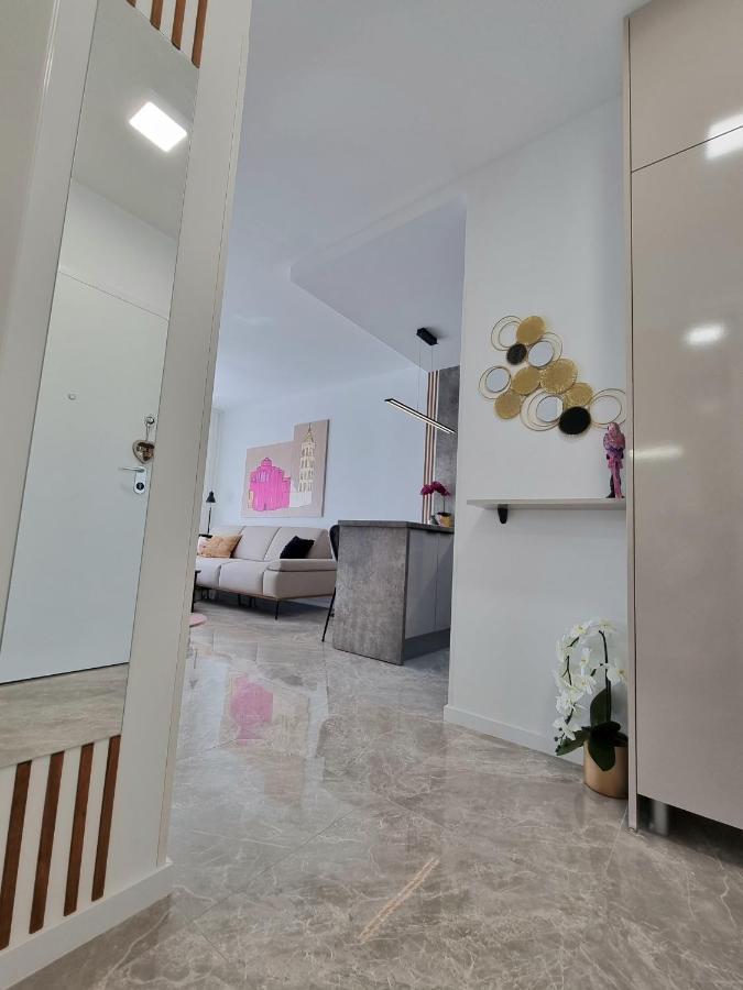 Apartment "50 Shades" With Balcony And Free Parking In The Garage Ζαντάρ Εξωτερικό φωτογραφία