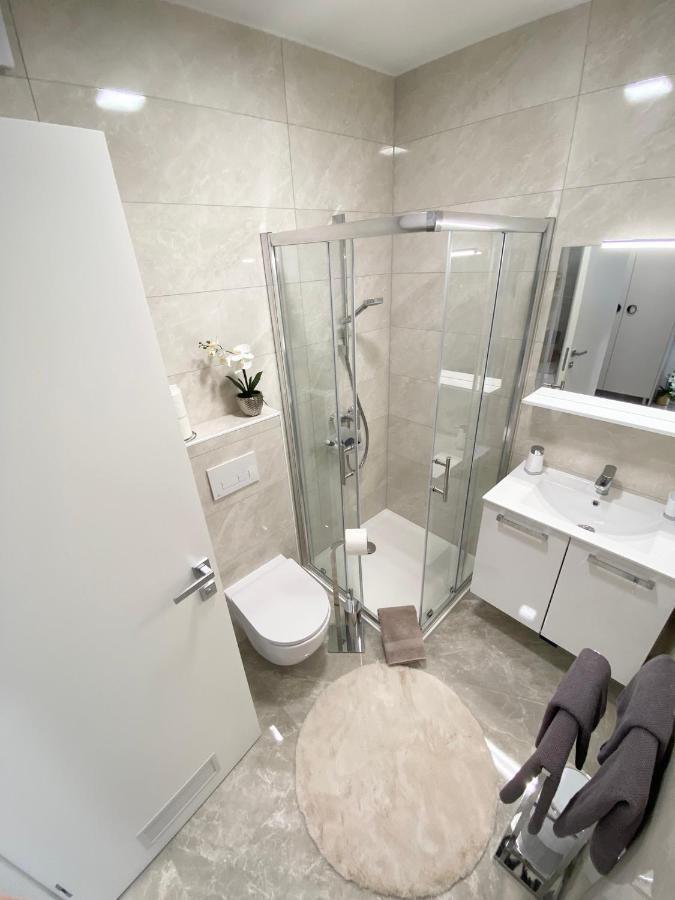 Apartment "50 Shades" With Balcony And Free Parking In The Garage Ζαντάρ Εξωτερικό φωτογραφία