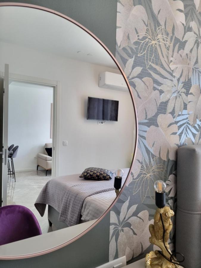 Apartment "50 Shades" With Balcony And Free Parking In The Garage Ζαντάρ Εξωτερικό φωτογραφία