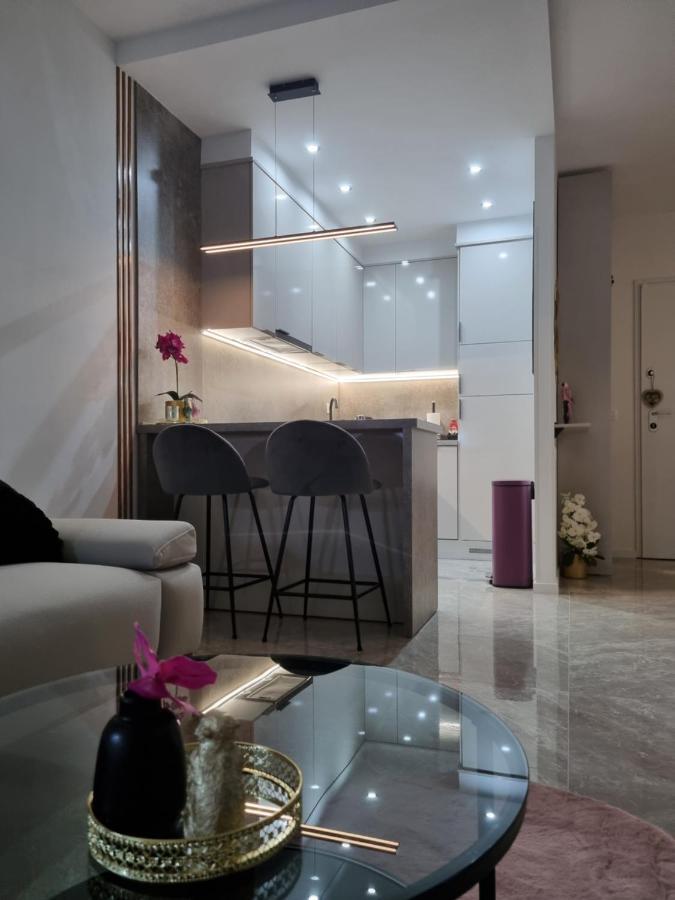 Apartment "50 Shades" With Balcony And Free Parking In The Garage Ζαντάρ Εξωτερικό φωτογραφία